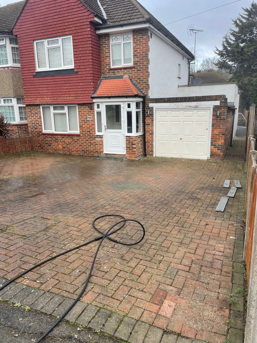 Driveway before jet washing